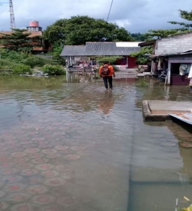 BANJIR ROB DI KAMPUNG OPAS