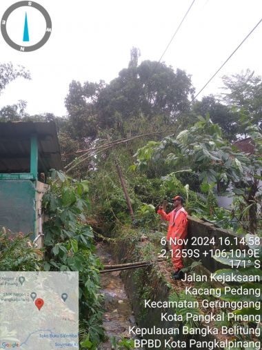 LAPORAN BENCANA/KEJADIAN POHON TUMBANG DIKOTA PANGKALPINANG (JL. ADHYAKSA)